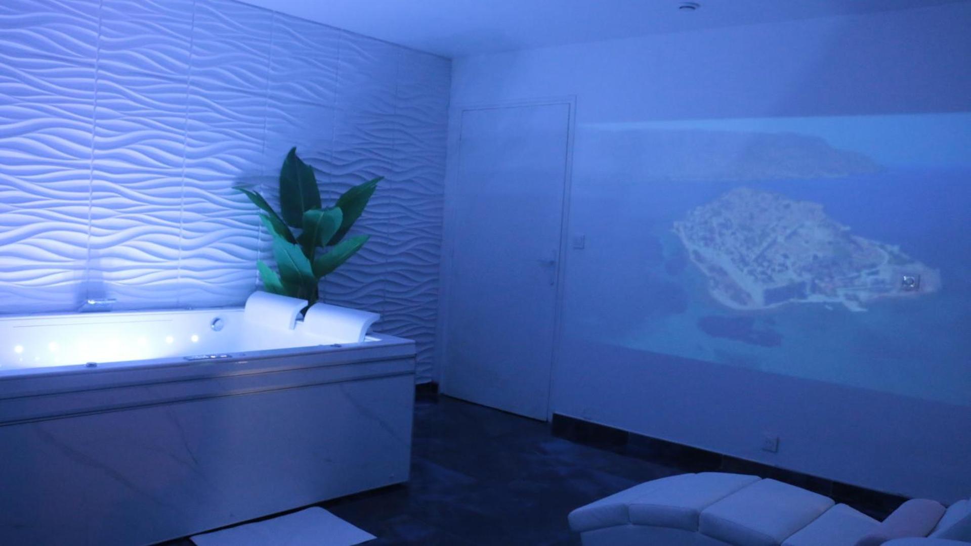 Dima Suite Jacuzzi Privatif 브덴느 외부 사진